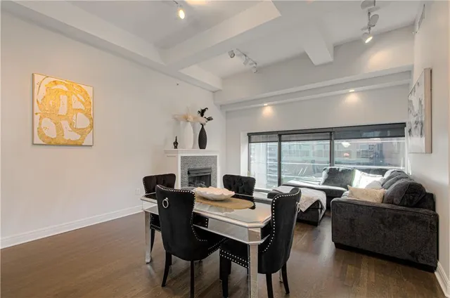 $395,450 | 1101 Walnut Street, Unit 505, Kansas City, MO 64106