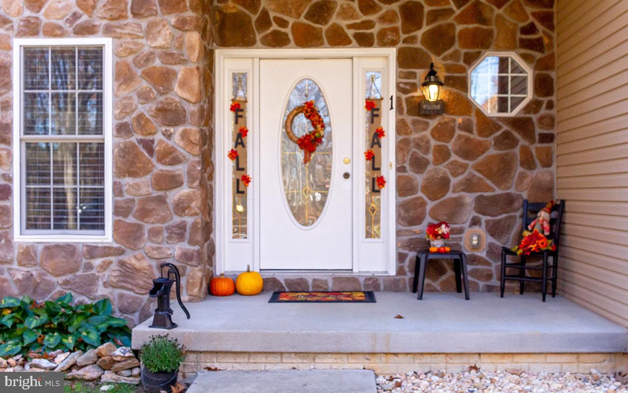 1 Lynn Ridge Court Manchester, MD 21102 - Photo 3 of 63 Rustic Stone Entry Compliments this beautiful home