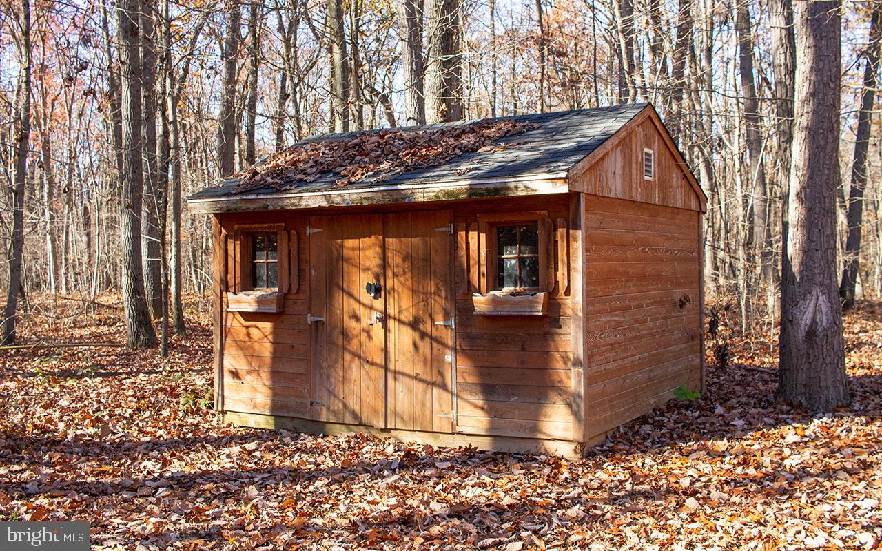 1 Lynn Ridge Court Manchester, MD 21102 - Photo 56 of 63 Land Scaping Shed