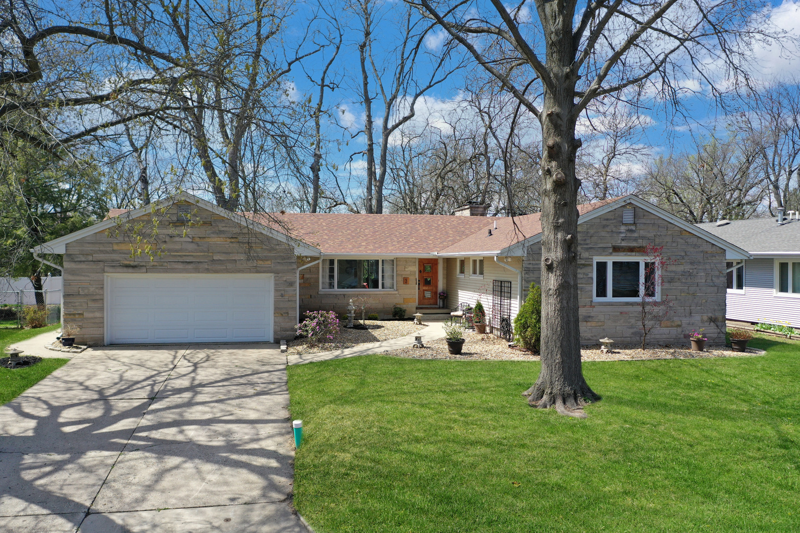 3 Eastmoreland Place Decatur, IL 62521 - Photo 1 of 46 Gallery Image 1