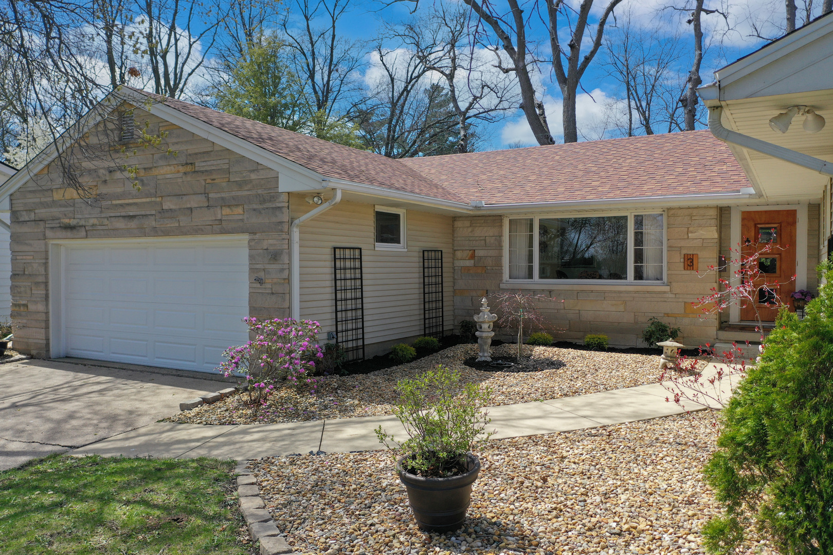 3 Eastmoreland Place Decatur, IL 62521 - Photo 2 of 46 Gallery Image 2