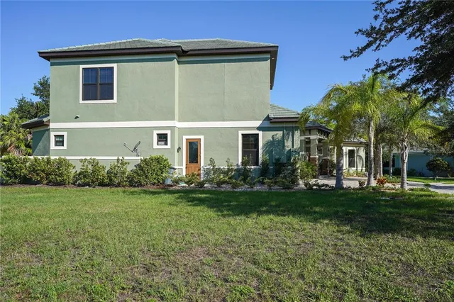 $950,000 | 4 Oakview Court, Palm Coast, FL 32137