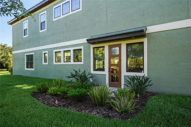 $950,000 | 4 Oakview Court, Palm Coast, FL 32137