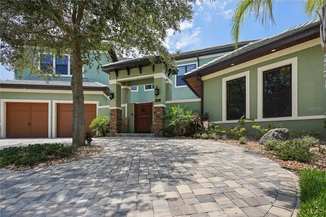 $950,000 | 4 Oakview Court, Palm Coast, FL 32137