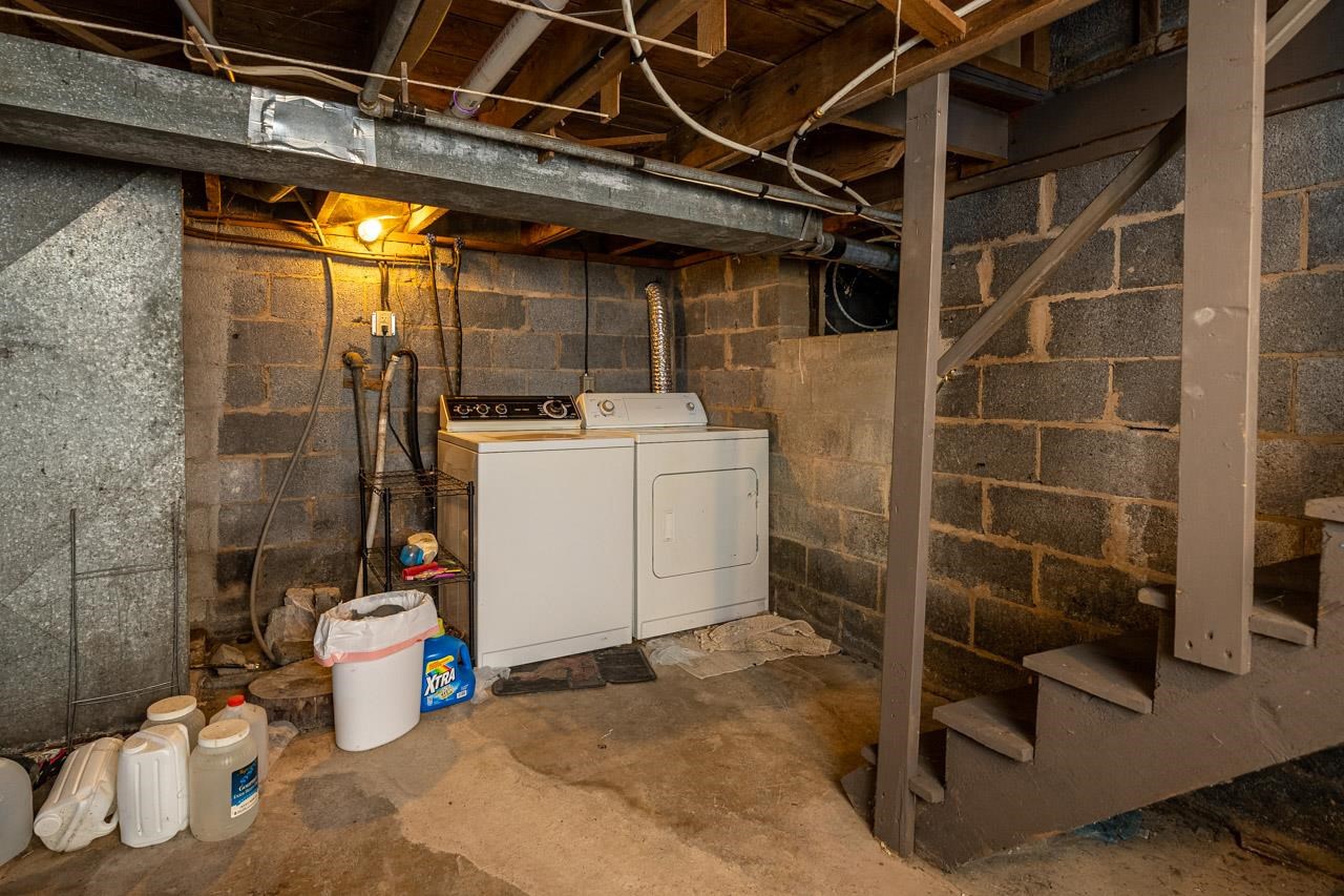 3697 Oak Ridge Road Mount Crawford, VA 22841 - Photo 19 of 34 a utility room with dryer and washer