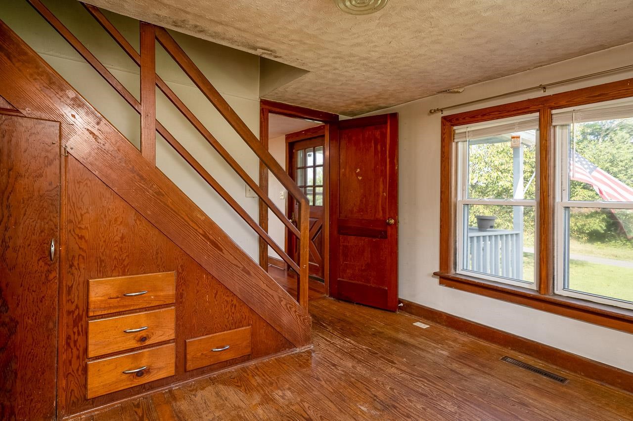 3697 Oak Ridge Road Mount Crawford, VA 22841 - Photo 10 of 34 a view of an entryway