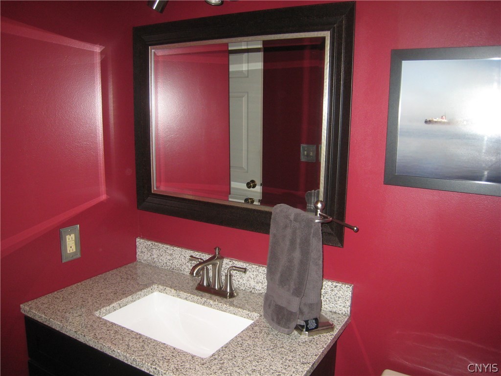 4584 McDonald Road Onondaga, NY 13215 - Photo 16 of 34