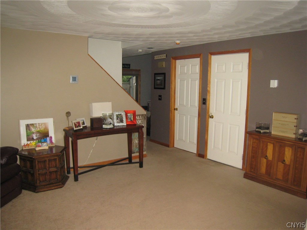 4584 McDonald Road Onondaga, NY 13215 - Photo 4 of 34