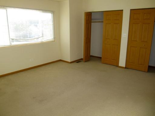 907 Tralee Court Gurnee, IL 60031 - Photo 7 of 11