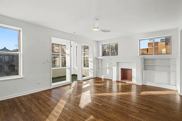 $399,000 | 6121 South Woodlawn Avenue, Unit 2, Chicago, IL 60637