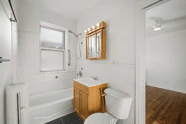 $399,000 | 6121 South Woodlawn Avenue, Unit 2, Chicago, IL 60637