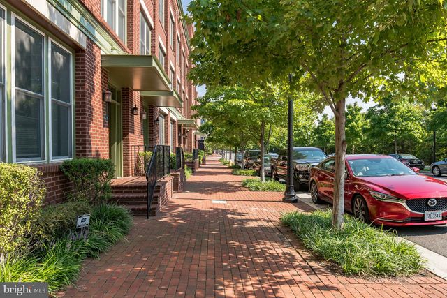 $820,000 | 1416 Main Line Boulevard, Unit 101, Alexandria, VA 22301