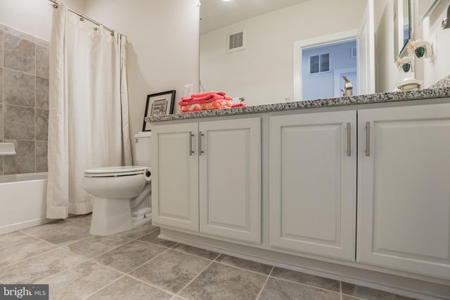 $820,000 | 1416 Main Line Boulevard, Unit 101, Alexandria, VA 22301