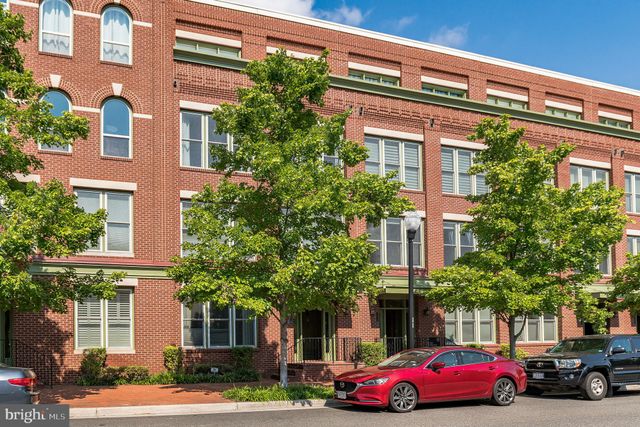 $820,000 | 1416 Main Line Boulevard, Unit 101, Alexandria, VA 22301