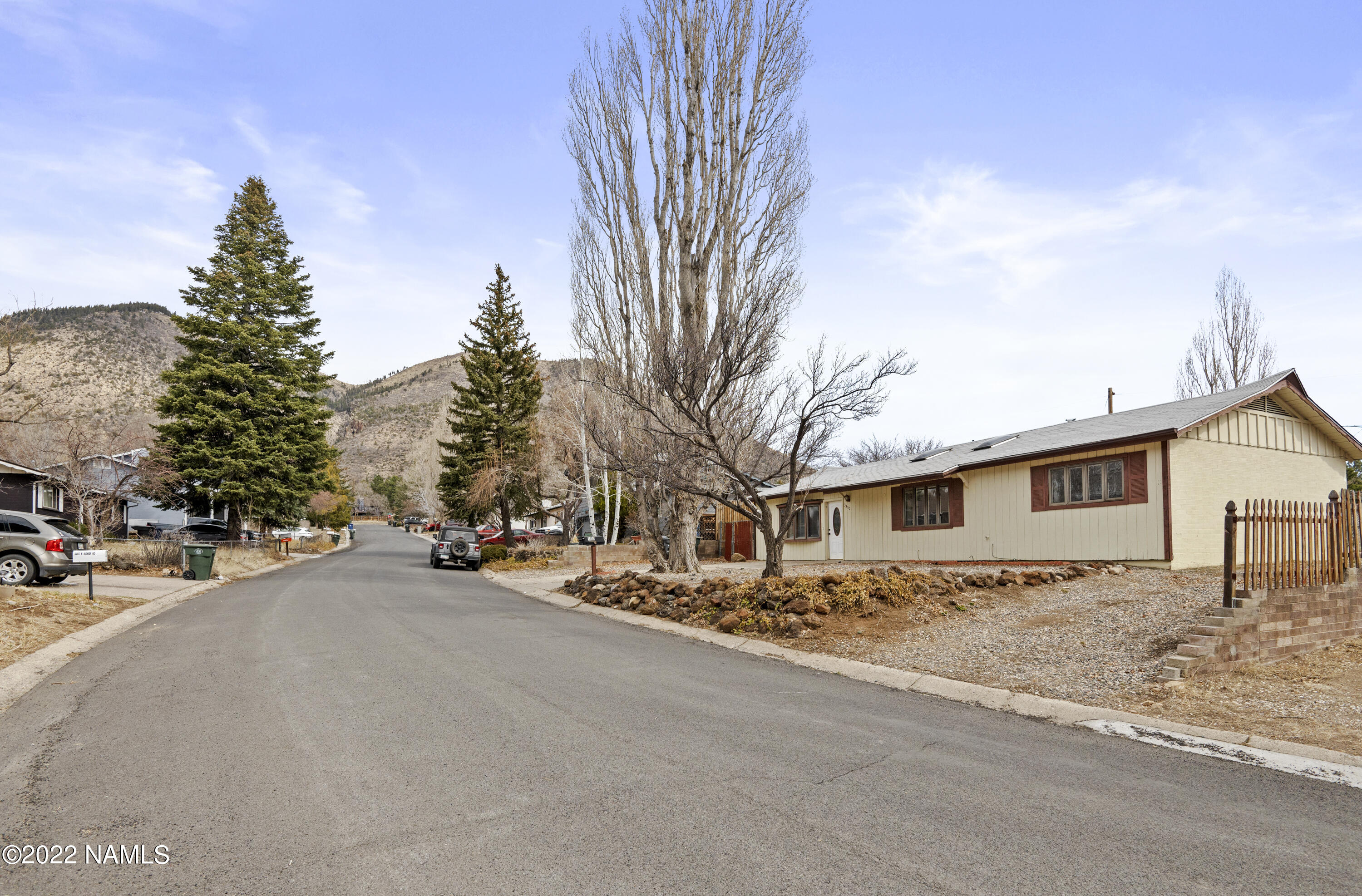 3450 North Manor Road Flagstaff, AZ 86004 - Photo 2 of 27 DSC_8299