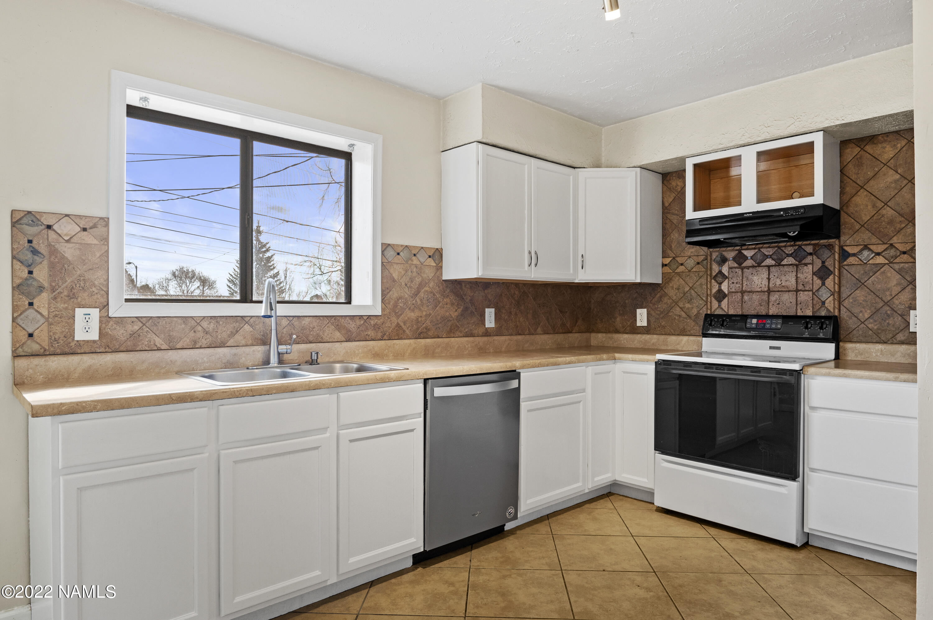 3450 North Manor Road Flagstaff, AZ 86004 - Photo 8 of 27 DSC_8174