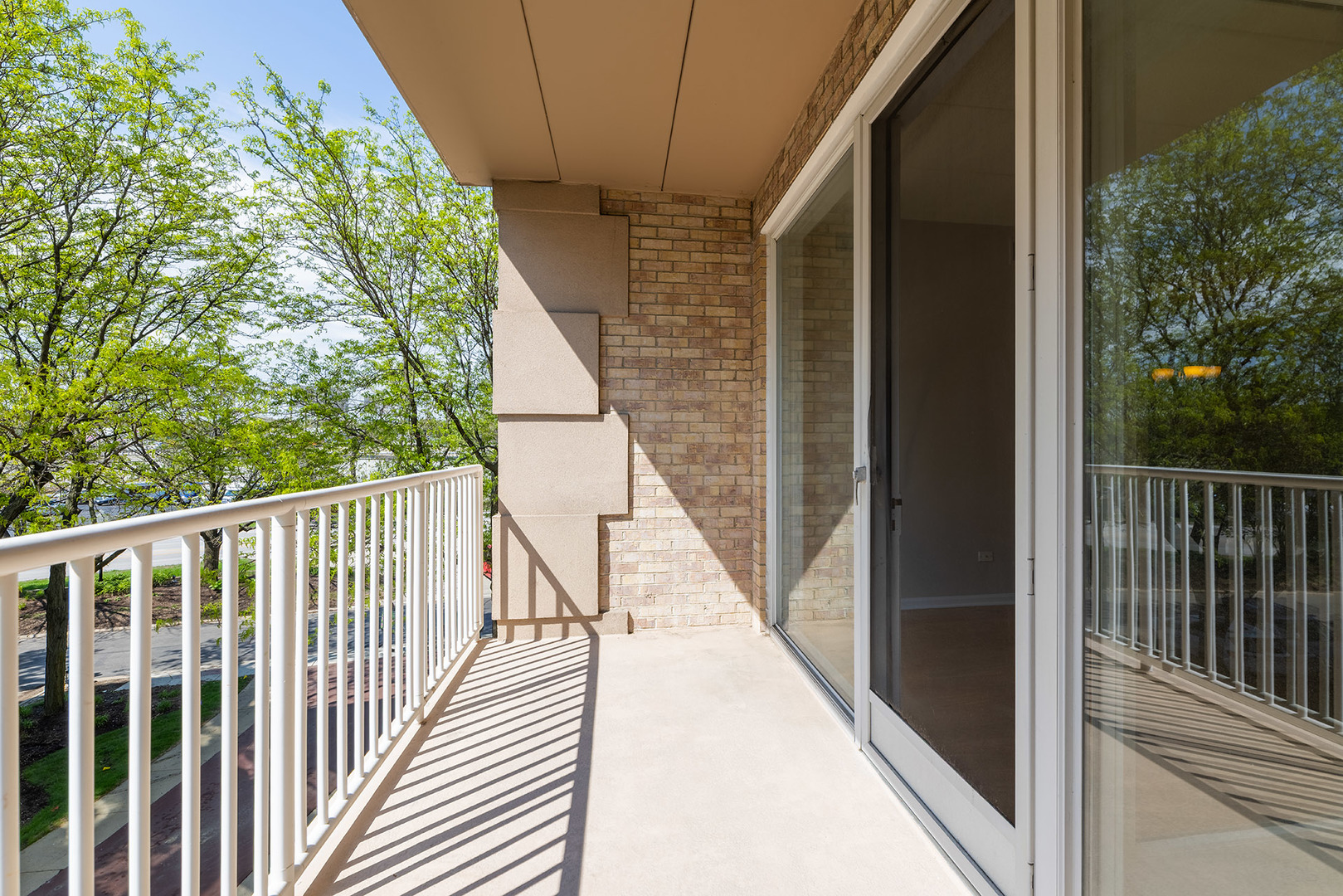 1715 Pavilion Way, Unit 307 Park Ridge, IL 60068 - Photo 8 of 35