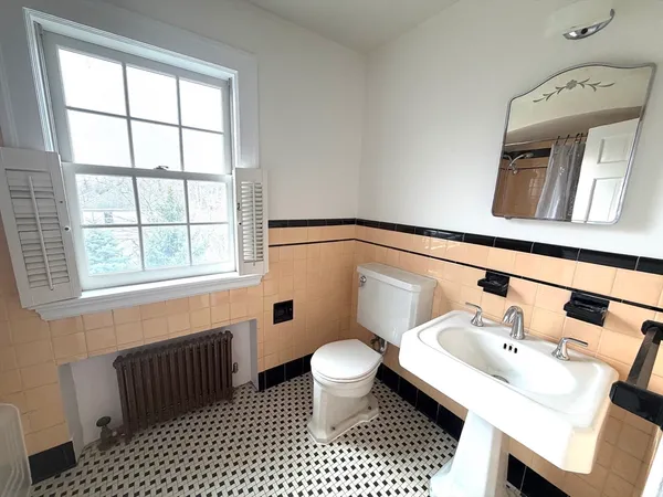 $4,500 | 15 Glenburn Road, Arlington, MA 02476