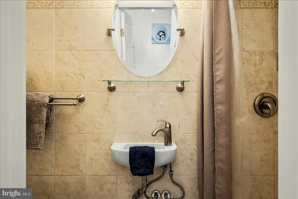 $2,500 | 31 Middle Village Way, Tannersville, PA 18372