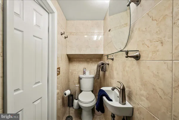 $2,500 | 31 Middle Village Way, Tannersville, PA 18372