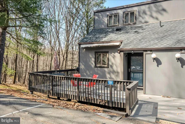 $2,500 | 31 Middle Village Way, Tannersville, PA 18372