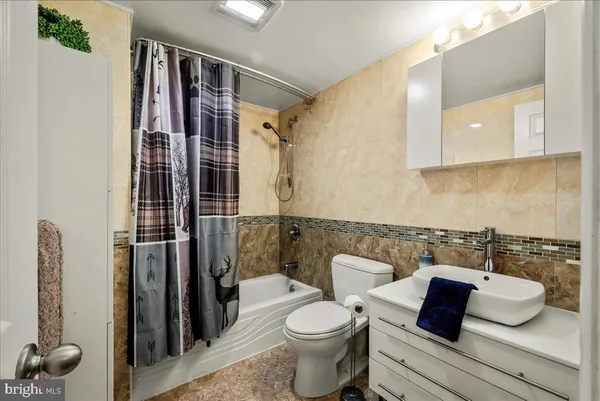 $2,500 | 31 Middle Village Way, Tannersville, PA 18372