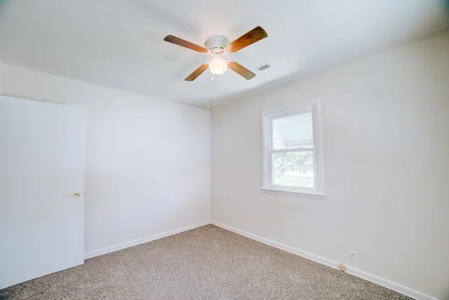 $84,900 | 525 East Hickory Street, Watseka, IL 60970