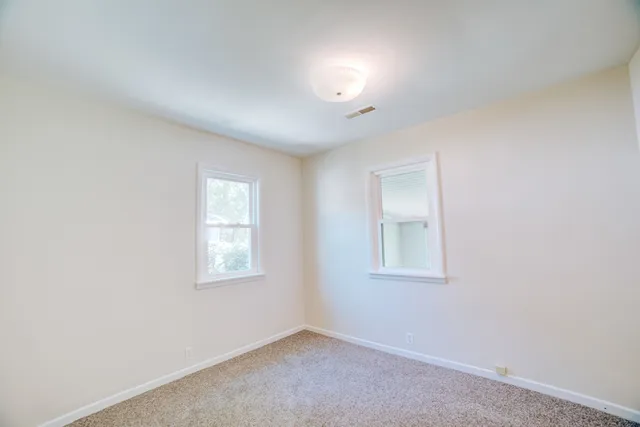 $84,900 | 525 East Hickory Street, Watseka, IL 60970