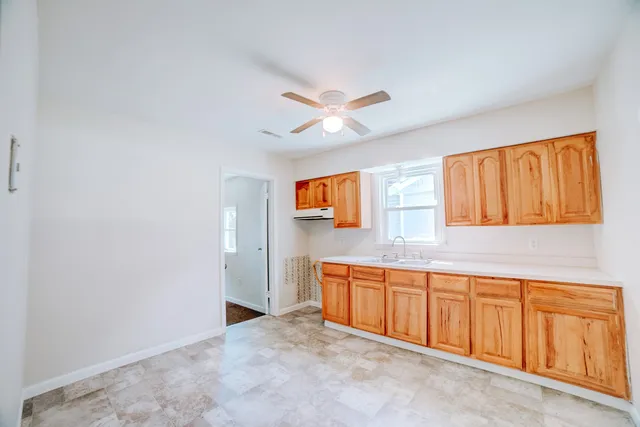 $84,900 | 525 East Hickory Street, Watseka, IL 60970