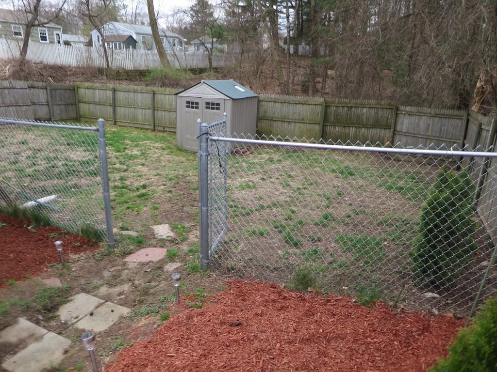 179 Fair Oak Road Springfield, MA 01128 - Photo 21 of 26