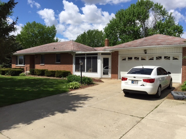 1604 Mitchell Drive Rochester, IN 46975 - Photo 1 of 9