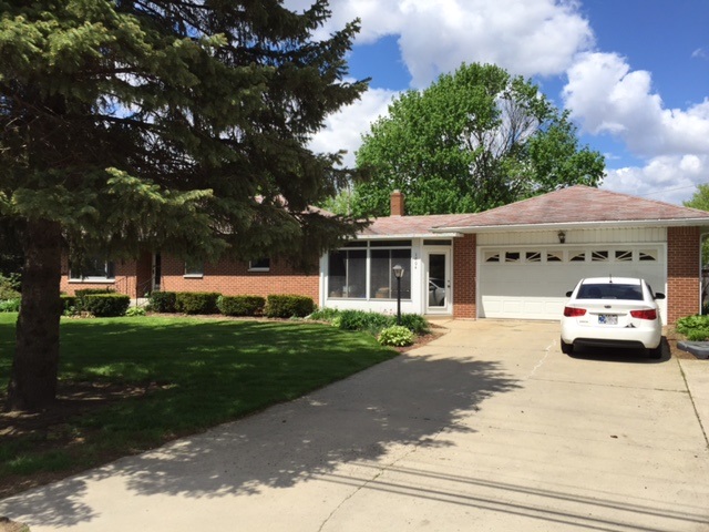1604 Mitchell Drive Rochester, IN 46975 - Photo 2 of 9