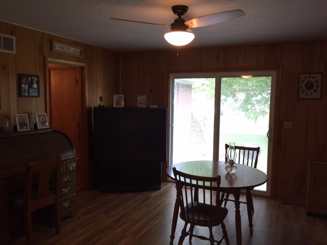 1604 Mitchell Drive Rochester, IN 46975 - Photo 6 of 9