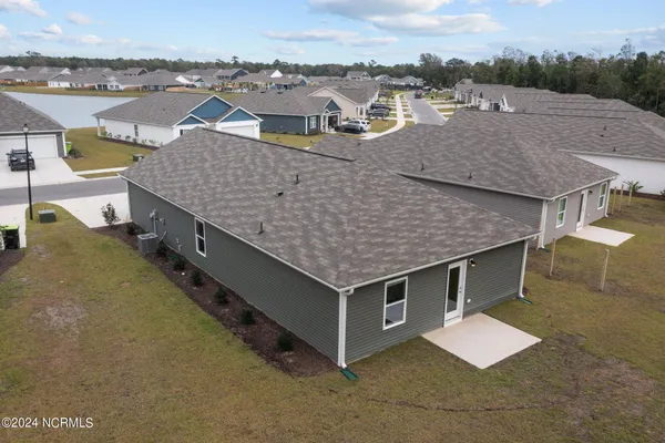 $2,050 | 2098 Course Lane, Surf City, NC 28445