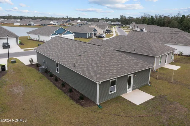 $2,050 | 2098 Course Lane, Surf City, NC 28445