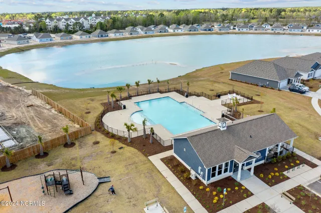 $2,050 | 2098 Course Lane, Surf City, NC 28445