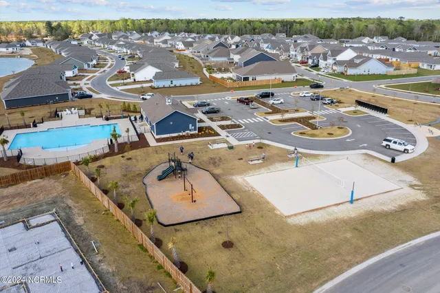 $2,050 | 2098 Course Lane, Surf City, NC 28445