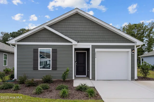 $2,050 | 2098 Course Lane, Surf City, NC 28445