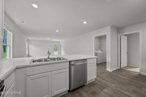 $2,050 | 2098 Course Lane, Surf City, NC 28445