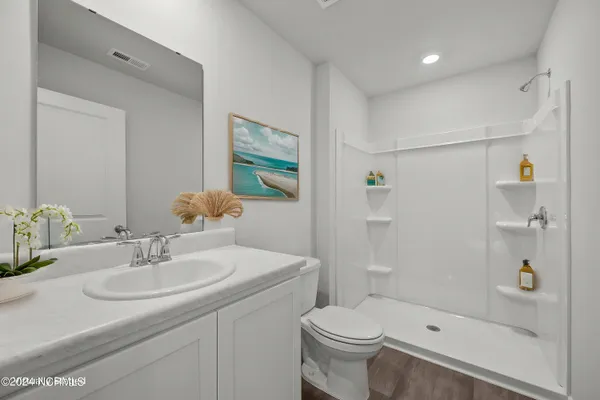 $2,050 | 2098 Course Lane, Surf City, NC 28445