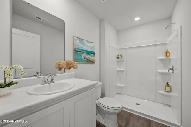 $2,050 | 2098 Course Lane, Surf City, NC 28445