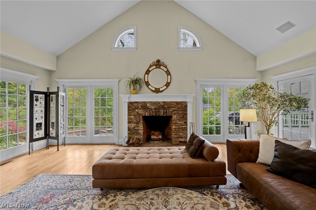 32899 Pinetree Road Pepper Pike, OH 44124 - Photo 15 of 45