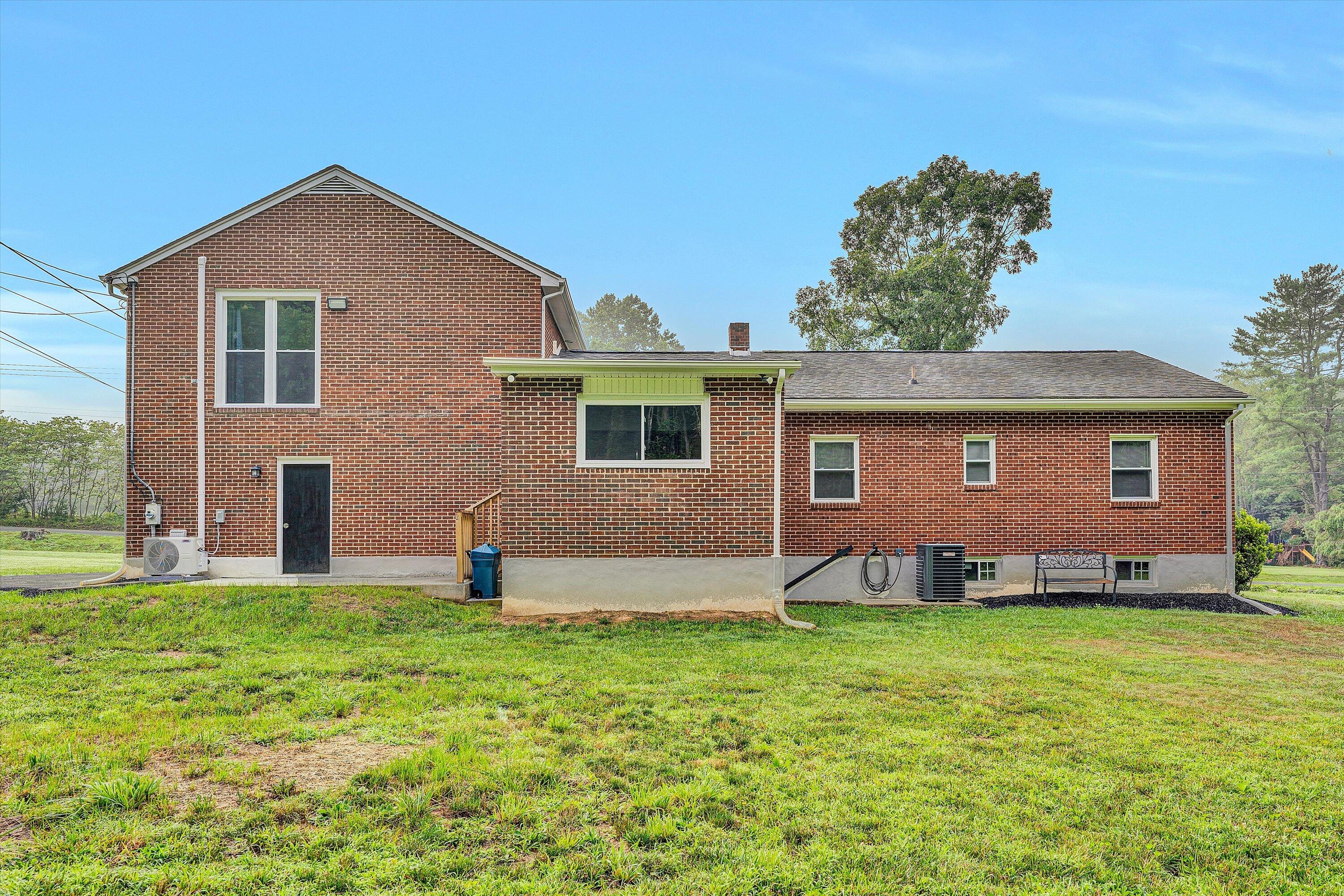 459 Coaling Road Troutville, VA 24175 - Photo 38 of 44 40-DSC01398