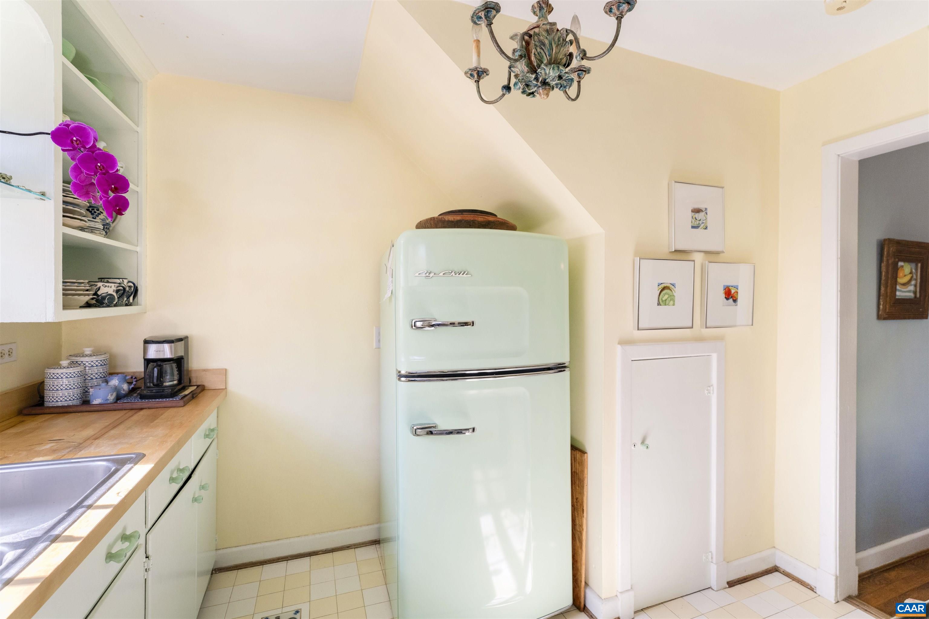 1618 Greenleaf Lane Charlottesville, VA 22903 - Photo 13 of 37