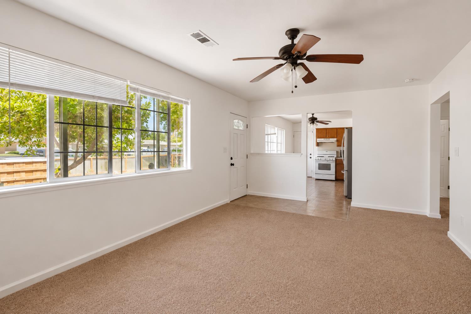 819 Jeffrey Road Los Banos, CA 93635 - Photo 30 of 33