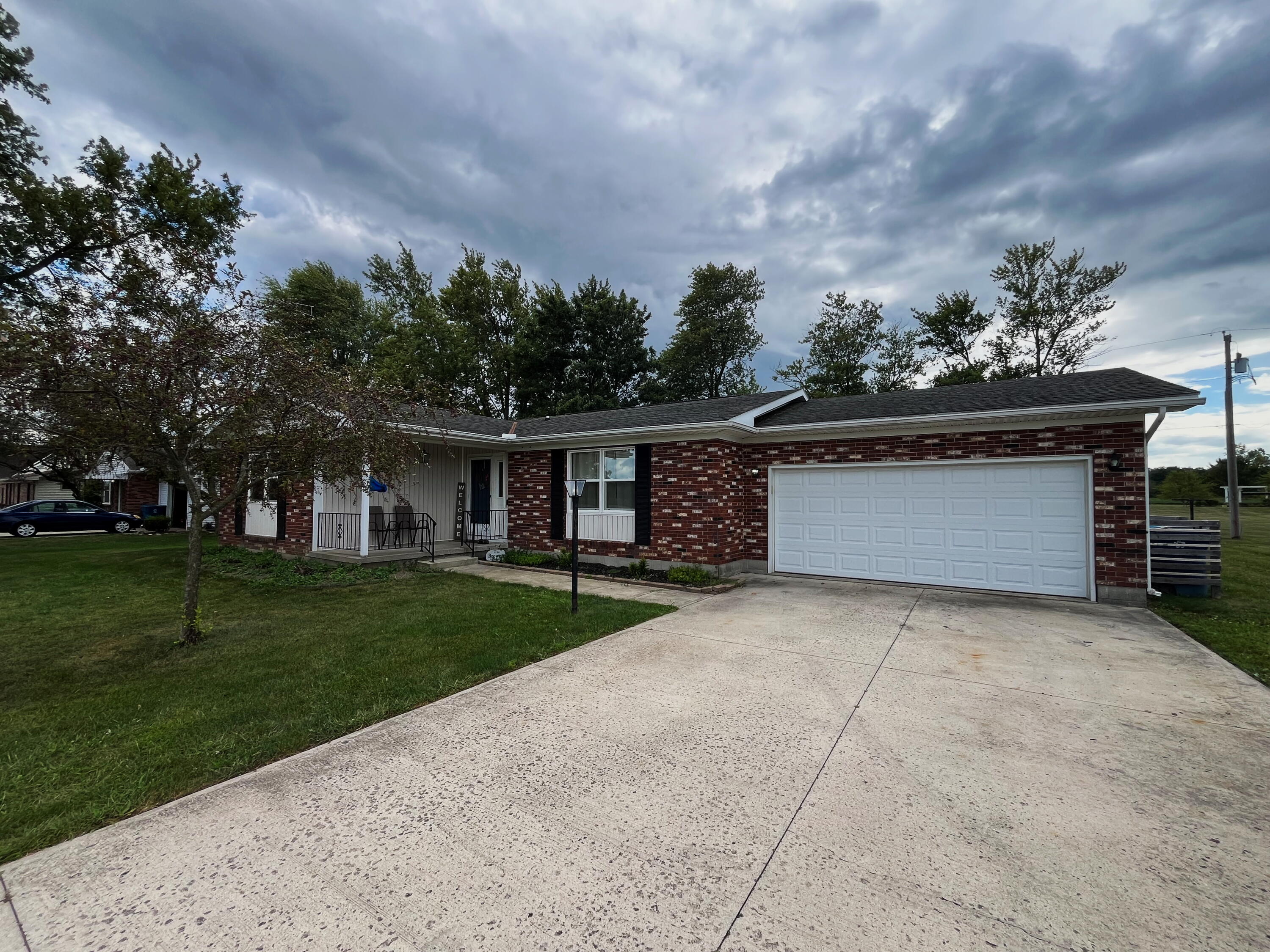 405 South Main Street Botkins, OH 45306 - Photo 3 of 56