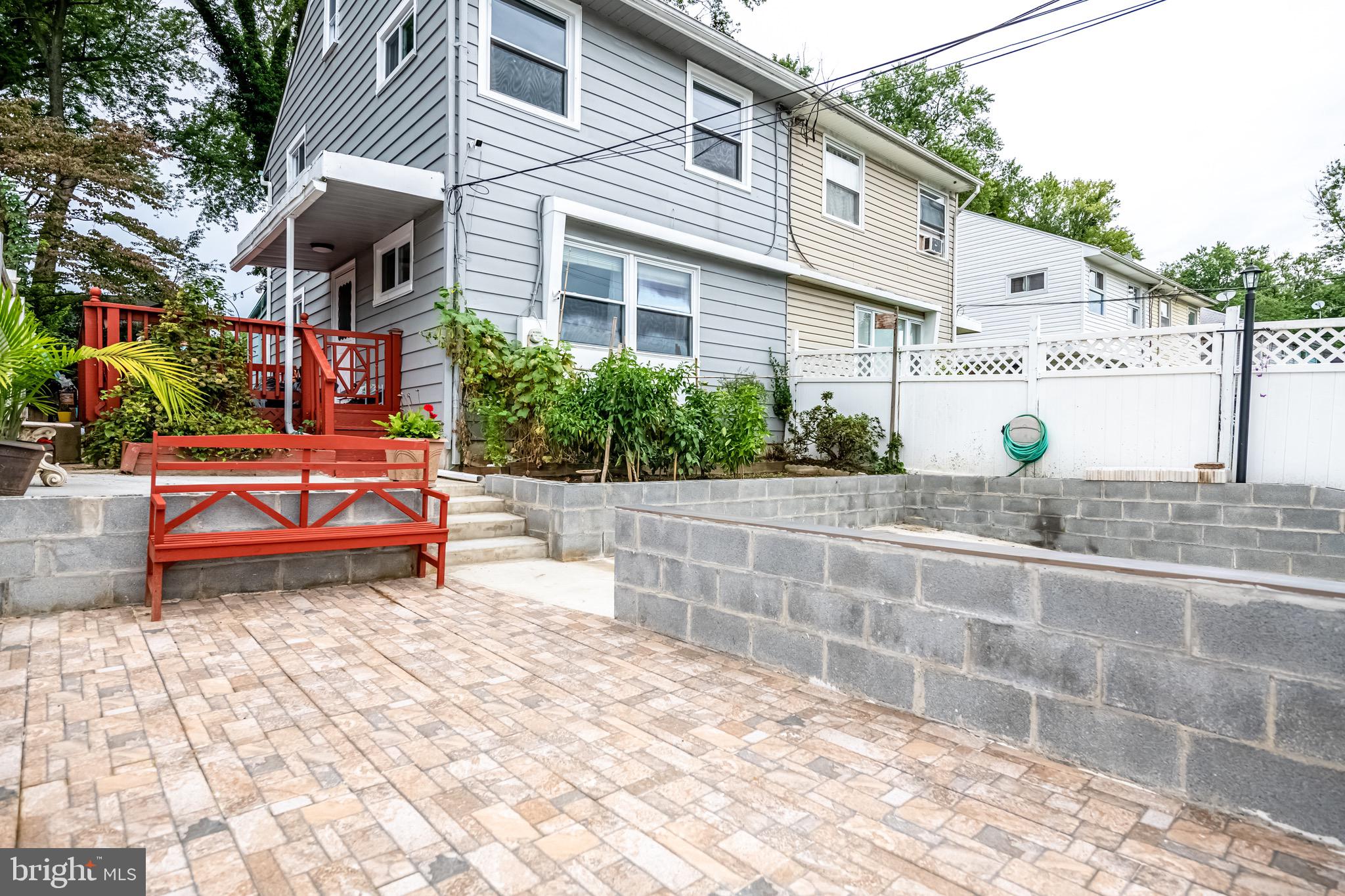 12104 Bluhill Road Silver Spring, MD 20902 - Photo 2 of 24