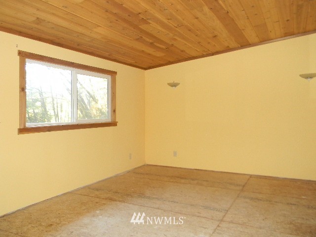 4790-4792 East Grapeview Loop Road Allyn, WA 98524 - Photo 22 of 24 Gallery Image 22