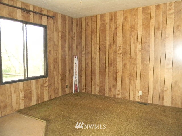 4790-4792 East Grapeview Loop Road Allyn, WA 98524 - Photo 9 of 24 Gallery Image 9