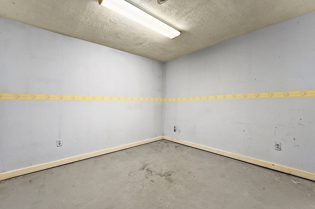 164 Peter Salem Road Leicester, MA 01524 - Photo 21 of 30 Gallery Image 21